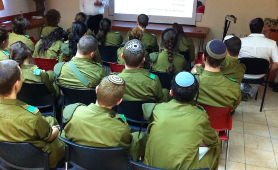 כבוד למגזר: זה לא בגולני, זה בגלי צה"ל