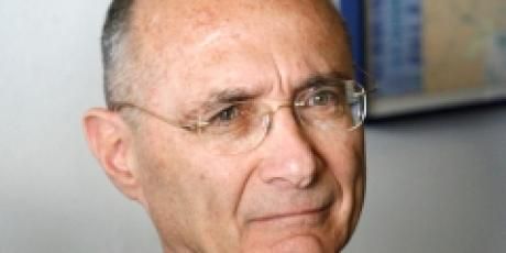 השר עוזי לנדא: להקפיא את המו"מ עם הפלסטינים