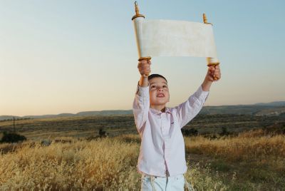 בראשית: איך צריך להתחיל את התורה?