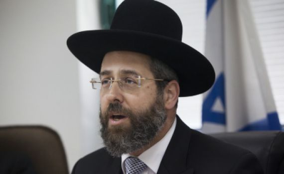 הרב לאו מציע: בבתי הסוהר יאכלו 'אוצר בית דין'