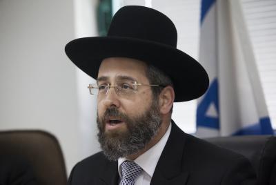 הרב דוד לאו חושף: "חד משמעית, הרב יעקב אריאל הצביע בשבילי בבחירות לרבנות"