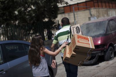 הרב אבינר: לא חייבים להצטייד בערכות מגן