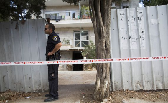 חשד: אם דקרה למוות את ילדיה וניסתה להתאבד