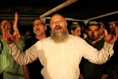 הרב שמואל אליהו במעמד הסליחות בהריסות חומש: "יקום כאן ישוב לתפארת"