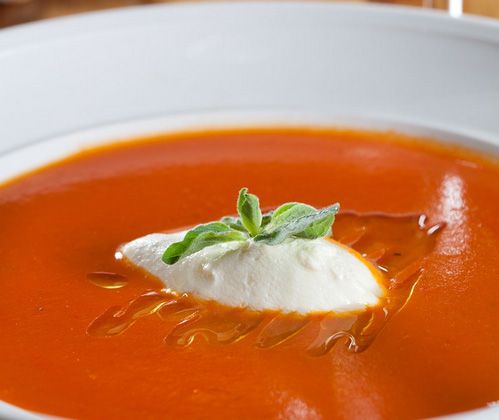 מחמם את הלב: מרק קרם עגבניות