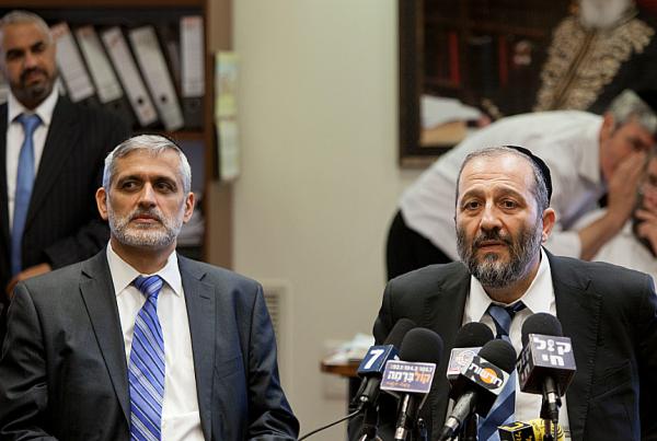 על רקע המתיחות בש"ס: דרעי וישי נפגשים