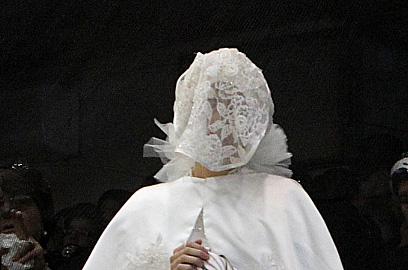 מכה לסיקריקים: גיל הנישואין החוקי יועלה ל-18