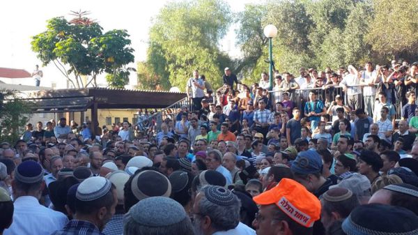 זקן רבני הציונות הדתית הובא למנוחות