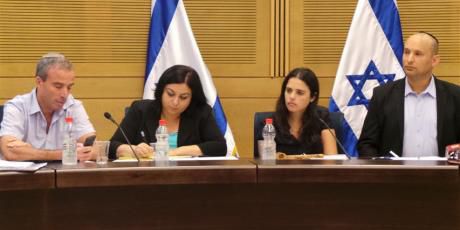 מסתמן: יש עתיד בדרך להתקפלות בנושא גיוס חרדים