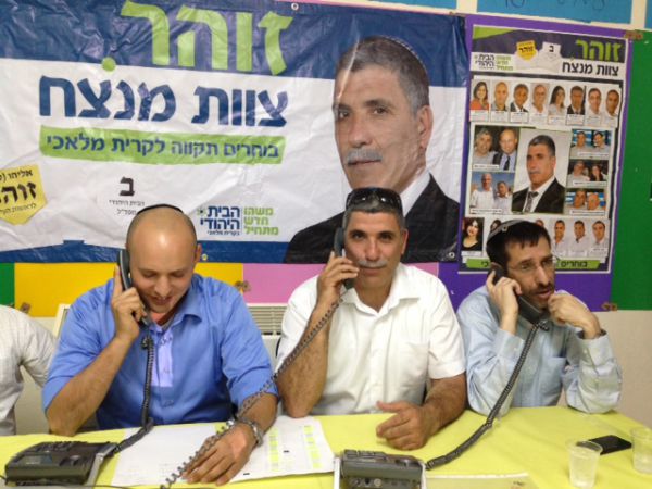 נלחמים על קרית מלאכי: בנט מתקשר אישית למצביעים