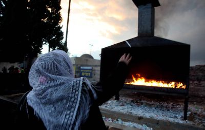 שו"ת סמס: החלטנו להתחתן ומקובל אמר שהשמות שלנו לא מתאימים, מה לעשות?