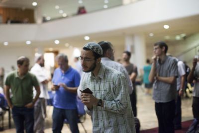 בגלל האיום על ארץ ישראל: רבנים קוראים להוסיף תפילה לשלמות הארץ