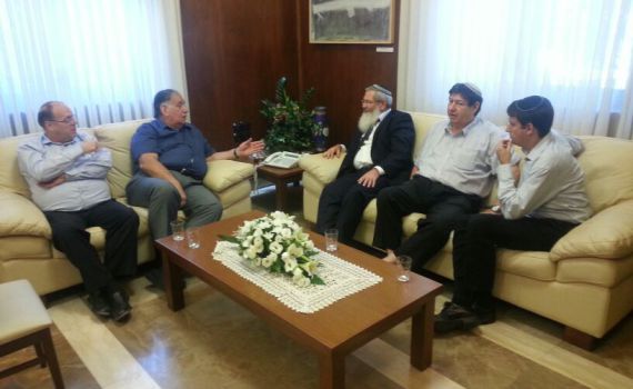 חיפה: ראש העיר הבטיח רב ראשי מהציונות הדתית