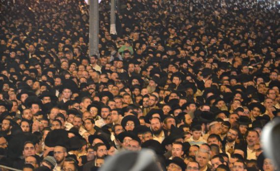 עשרות אלפים באזכרה במלאות שבעה לפטירת הרב עובדיה יוסף זצ"ל