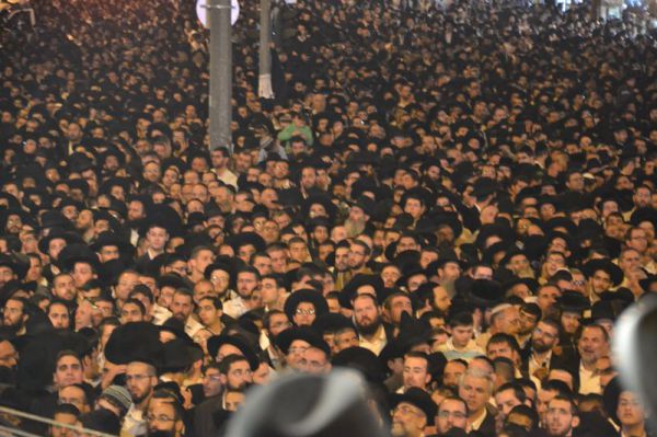 עשרות אלפים באזכרה במלאות שבעה לפטירת הרב עובדיה יוסף זצ"ל