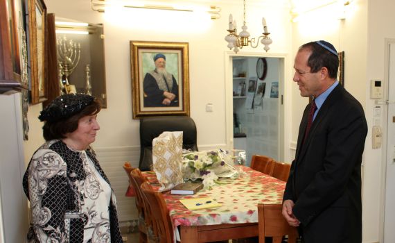 הרבנית אליהו: "הרב מרדכי אליהו קבע שברקת הוא הטוב ביותר לירושלים"