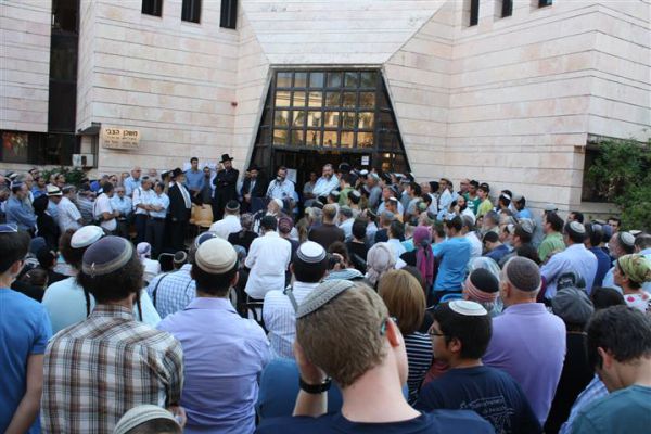 תמונות מהלווית הרב אברהם צוקרמן זצ"ל