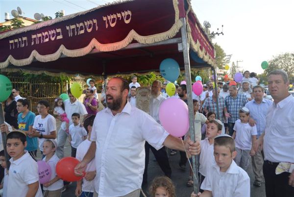 הגרעין התורני בלוד חנך מחדש את בית הכנסת שננטש