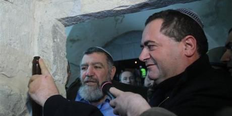 כ"ץ: לא אשנה החלטתי, אקרא לכביש ע"ש הרב עובדיה