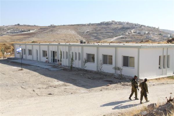 לא מפקירים: תושבי גוש עציון מחזקים את שדמה