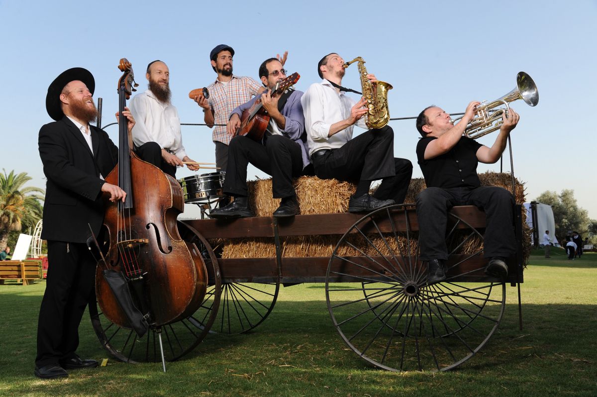 ברי סחרוף שר ניגוני חב"ד