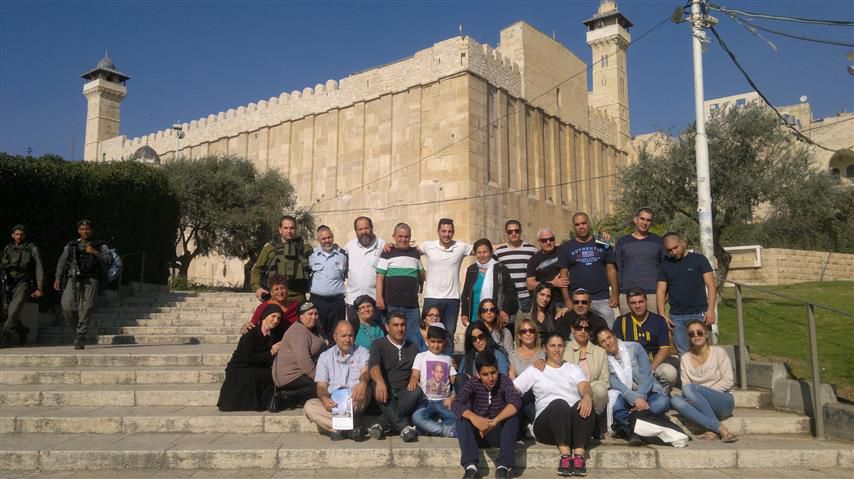 סוגרים מעגל: משפחת קובי ביקרה בחברון