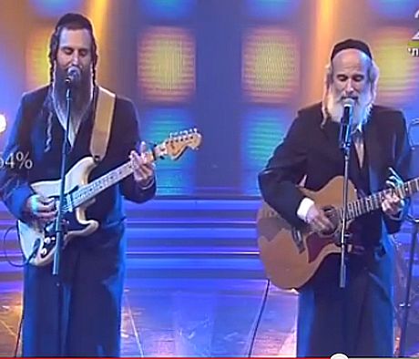 האחים גת מבצעים את 'שוב לא שקט'