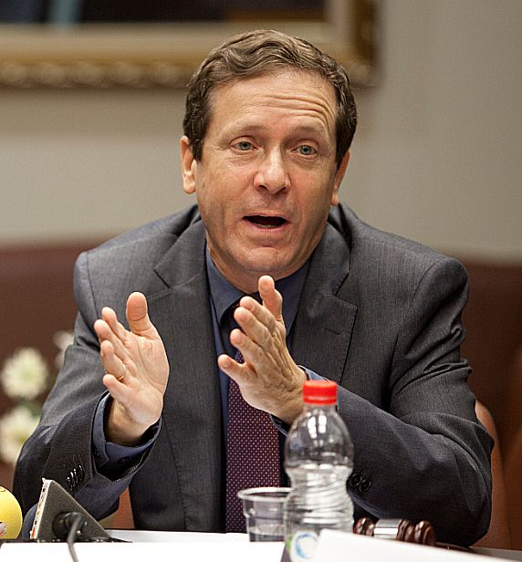 יו"ר העבודה: "כמה שבנט יצרח, זה לא יזיז לאף אחד"