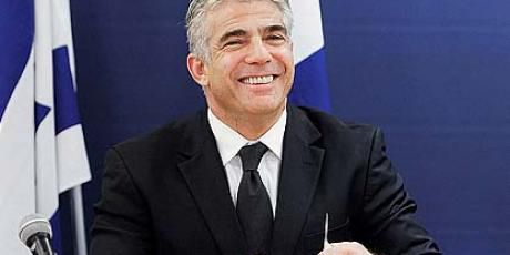 לפיד: "החרדים מביאים מקוריות, רעננות וחדות מחשבה"