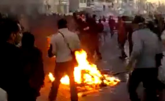 הפגנת ענק בטהרן: "מוות לישראל ולאמריקה"