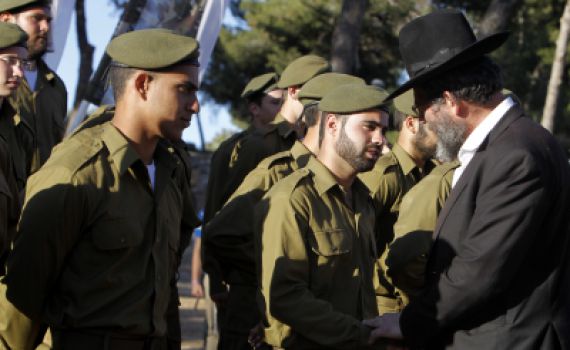 רבני הנח"ל החרדי: בגלל אכ"א לא יהיו מפקדים חרדים