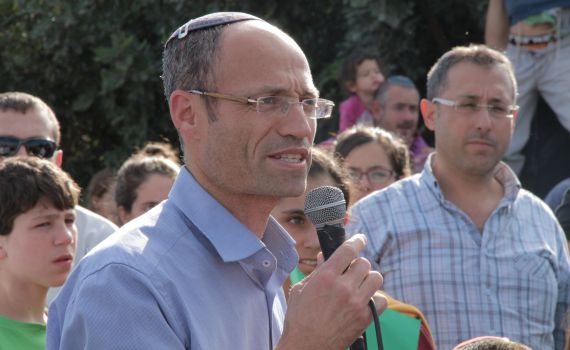 תושבי גוש-עציון מוחים: "לא נעצור עד שיוצב רמזור"