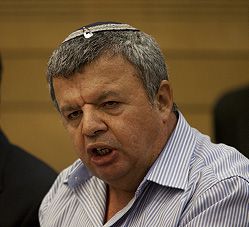 "'רבנים לזכויות אדם' מפיצים תעמולה אנטישמית"