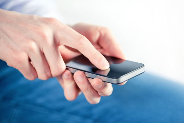 הרב אבינר חושף: כמה שו"תי סמס מתפרסמים