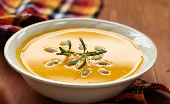 מתכון חורפי: מרק כתום עם כרישה