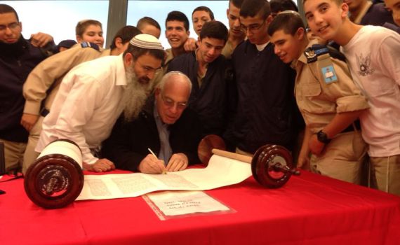 "ניתן לחנך לתורה, לעבודה ולשירות משמעותי"