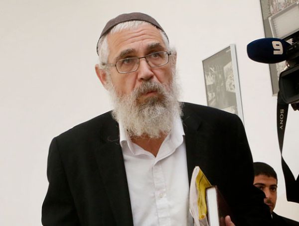 הרב אלון לא ילך לכלא: ששה חודשי עבודות שירות