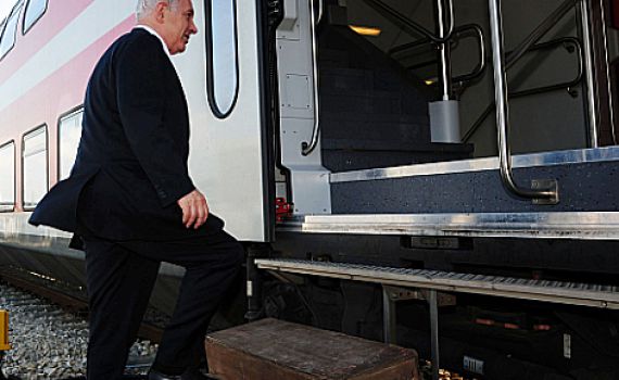 היסטוריה בשדרות: חונכים תחנת רכבת ראשונה