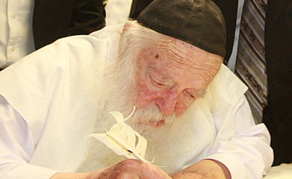 הרב קנייבסקי: משתמש באייפון פסול לעדות