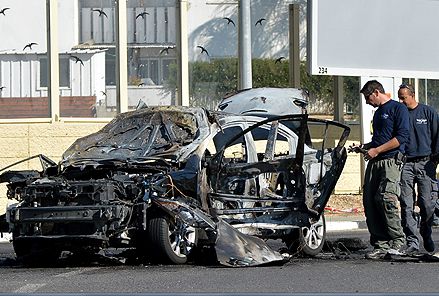 פיצוץ ברכב בנהריה, חשש ללכודים ונפגעים