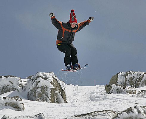 החורף כבר כאן: שלג ראשון בחרמון