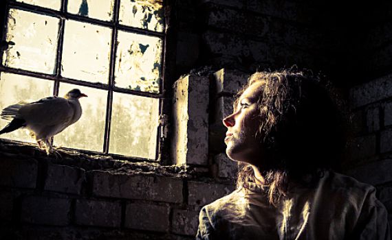 כך תגלי אם הדייט שלך אובססיבי