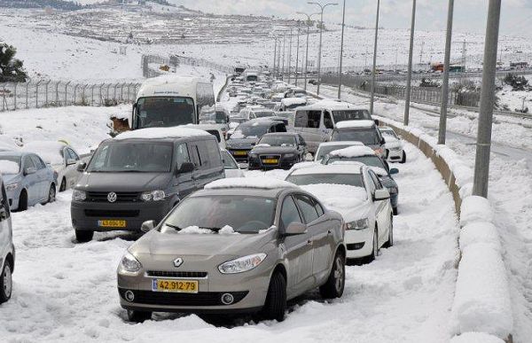 בירושלים נותרו 6,000 בתים ללא חשמל