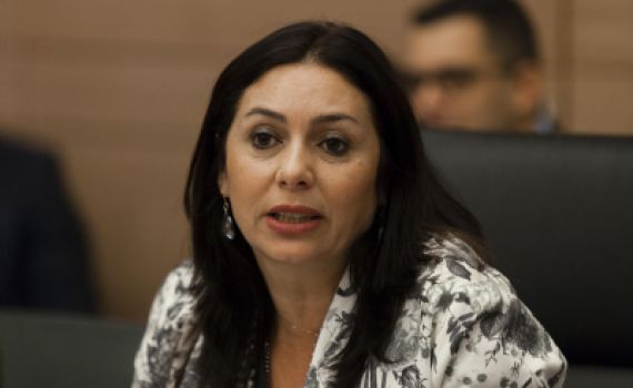 צפו במירי רגב: הבאתי לחנין זועבי מצופים