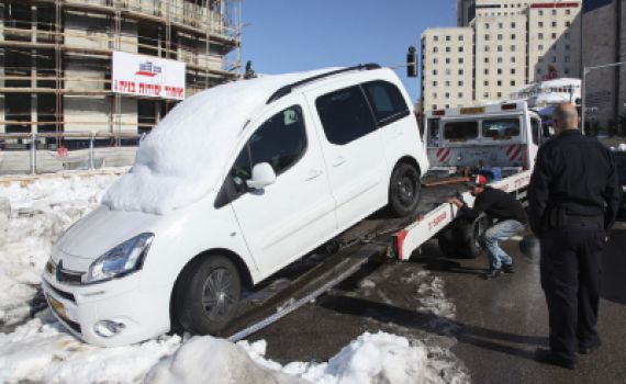 פסק הלכה: נתקעת בשלג? שלם את הוצאות הגרירה