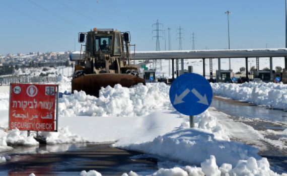 גוש עציון: כל צירי התנועה חסומים