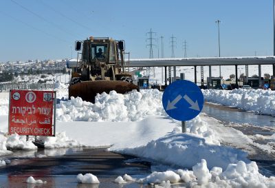 גוש עציון: כל צירי התנועה חסומים
