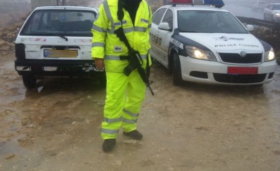 גם בסופה: המשטרה פועלת נגד גנבי רכב