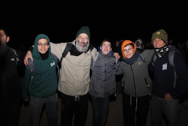 מחושך לאור: אלפי תלמידים במסע בעקבות גוש קטיף