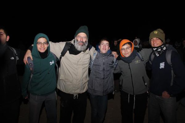 מחושך לאור: אלפי תלמידים במסע בעקבות גוש קטיף